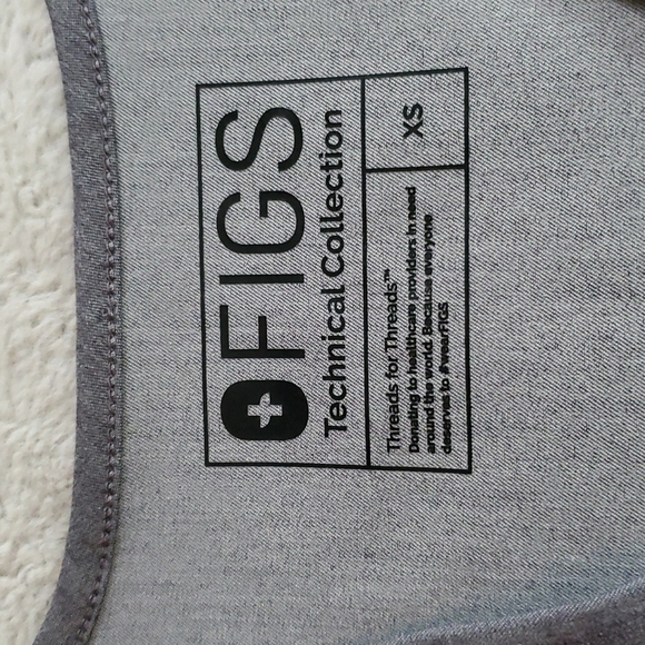 FIGS Technical Collection Grey Scrub Top Tunic. Sz XS. - Picture 8 of 11